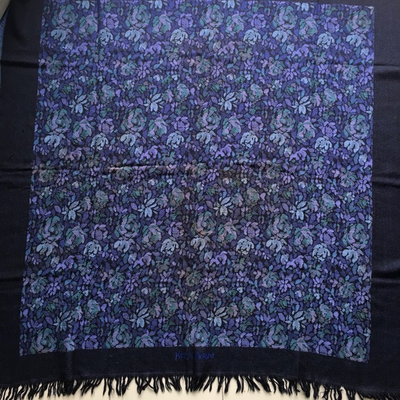 YSL 100% pure wool embroidered floral roses shawl - Picture 3 of 8